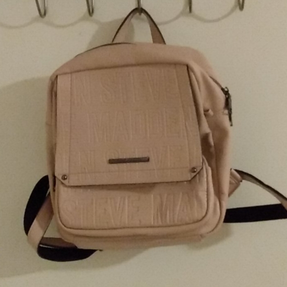 Back back - Picture 2 of 4